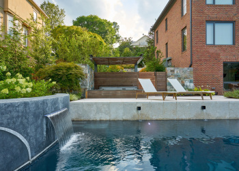 Custom pool design in Alexandria with a modern, geometric shape