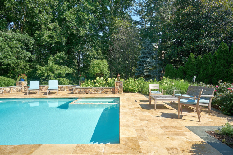 Classic-Hamptons-Style-Retreat-07
