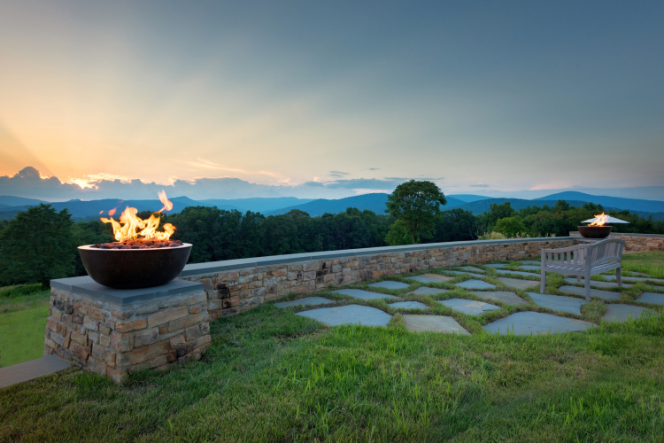 Shenandoah-Retreat-Fire Feature on Seating Wall